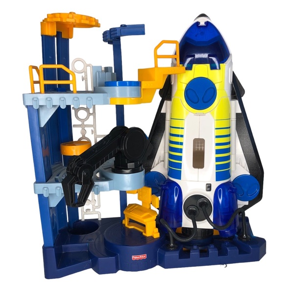 Imaginext Space Shuttle and Tower Launch Pad Play Set - Picture 2 of 15